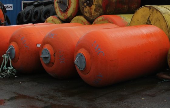 品質 Custom Manufacturing ISO 17357 Standard Foam Filled Fender with 0.5 M~4.8 M Diameter for Marine Applications 工場