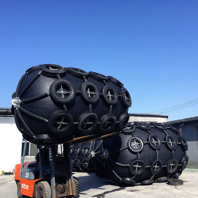 品質 ISO17357 50KPA/80KPAの使用中の空気の海洋のゴム製 フェンダーの耐久財 工場