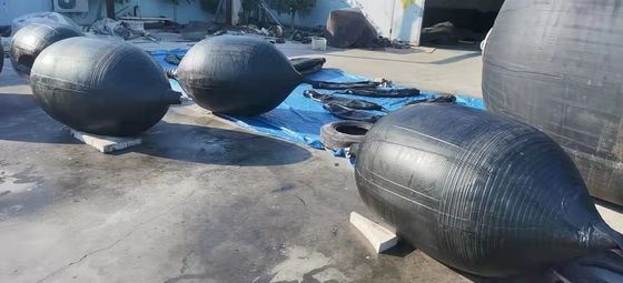 品質 300DN地方自治体の垂直になる維持のための高圧ゴム製管のプラグ 工場