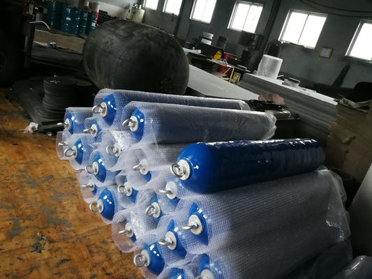 品質 ISO17357規格に準拠したカスタム製造による、船舶用フェンダーおよびドック端部保護用のノンマーキングEVAフォーム充填バンパー 工場
