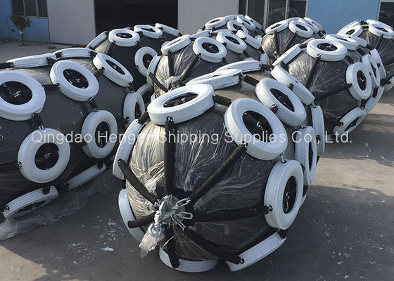 品質 ISO17357 Compliant Pneumatic Rubber Fender with Customized 0.3-4.8 M Size and 50kpa & 80kpa Pressure for Marine Applications 工場