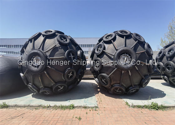 品質 ISO 17357 Compliant Natural Rubber Pneumatic Rubber Fender with 50Kpa/80kpa Working Pressure for Marine Protection 工場
